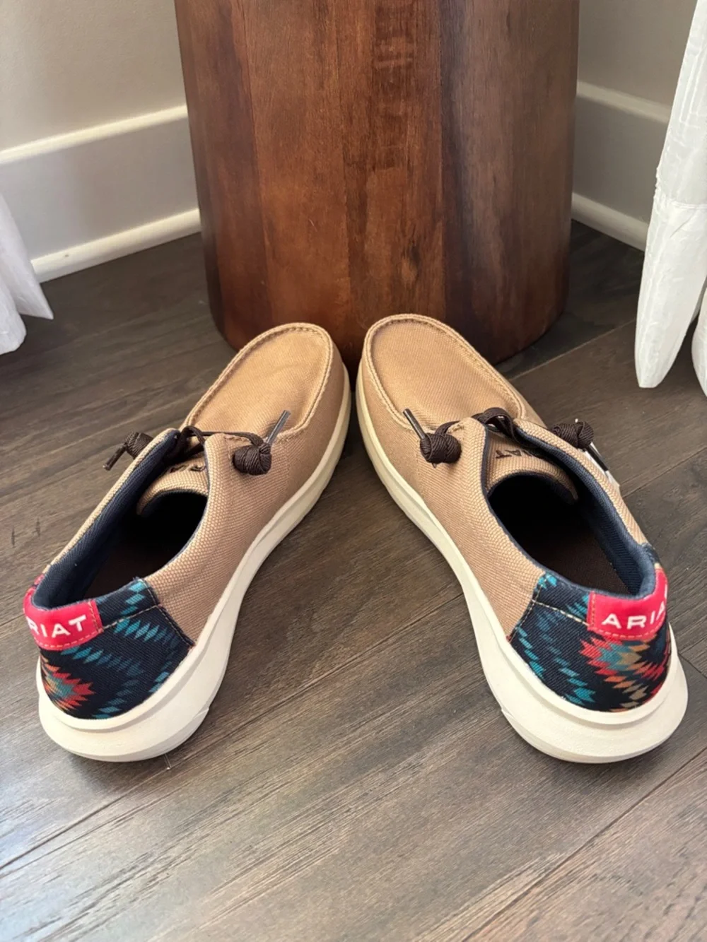 Ariat Hilo Light Tan/Blue Southwest Stretch Lace,FLX Foam Sole,cushioned insole